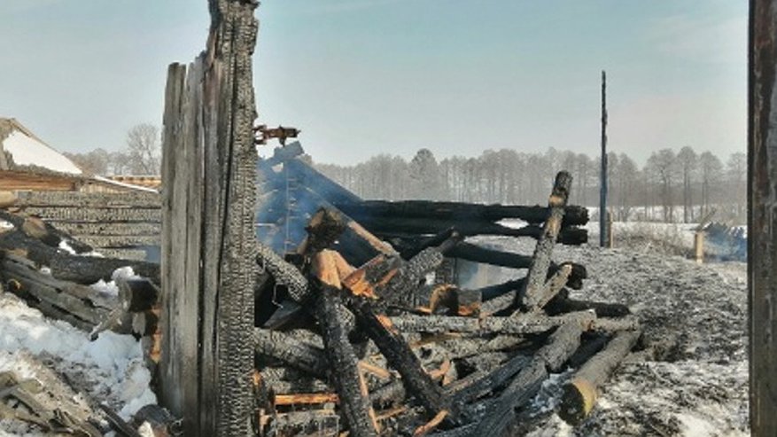 Следователи выясняют обстоятельства двух пожаров с погибшими в Кировской области
