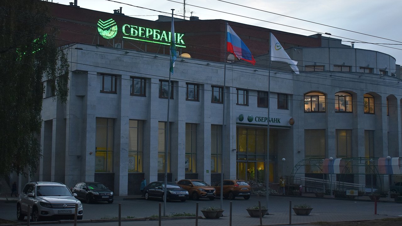 Главная картинка новости: Сбер поможет снять наличные в любом магазине «ВкусВилл»