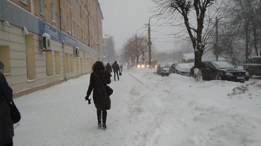 Погода потенциально опасна: синоптики выпустили два предупреждения для кировчан