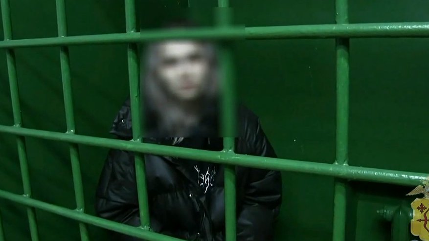 В Кирове поймали девушку, которая была важным звеном в схеме мошенников