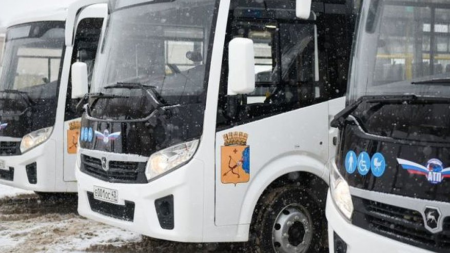 «Вывели весь штат слесарей»: как перевозчики решили проблему с отсутствием автобусов на маршрутах