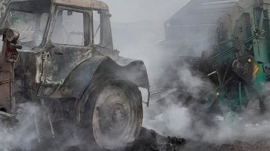 В Кировской области вспыхнул трактор