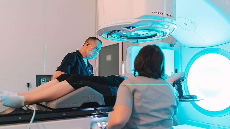 В Кировском центре онкологии проводят лучевую терапию с контролем дыхания