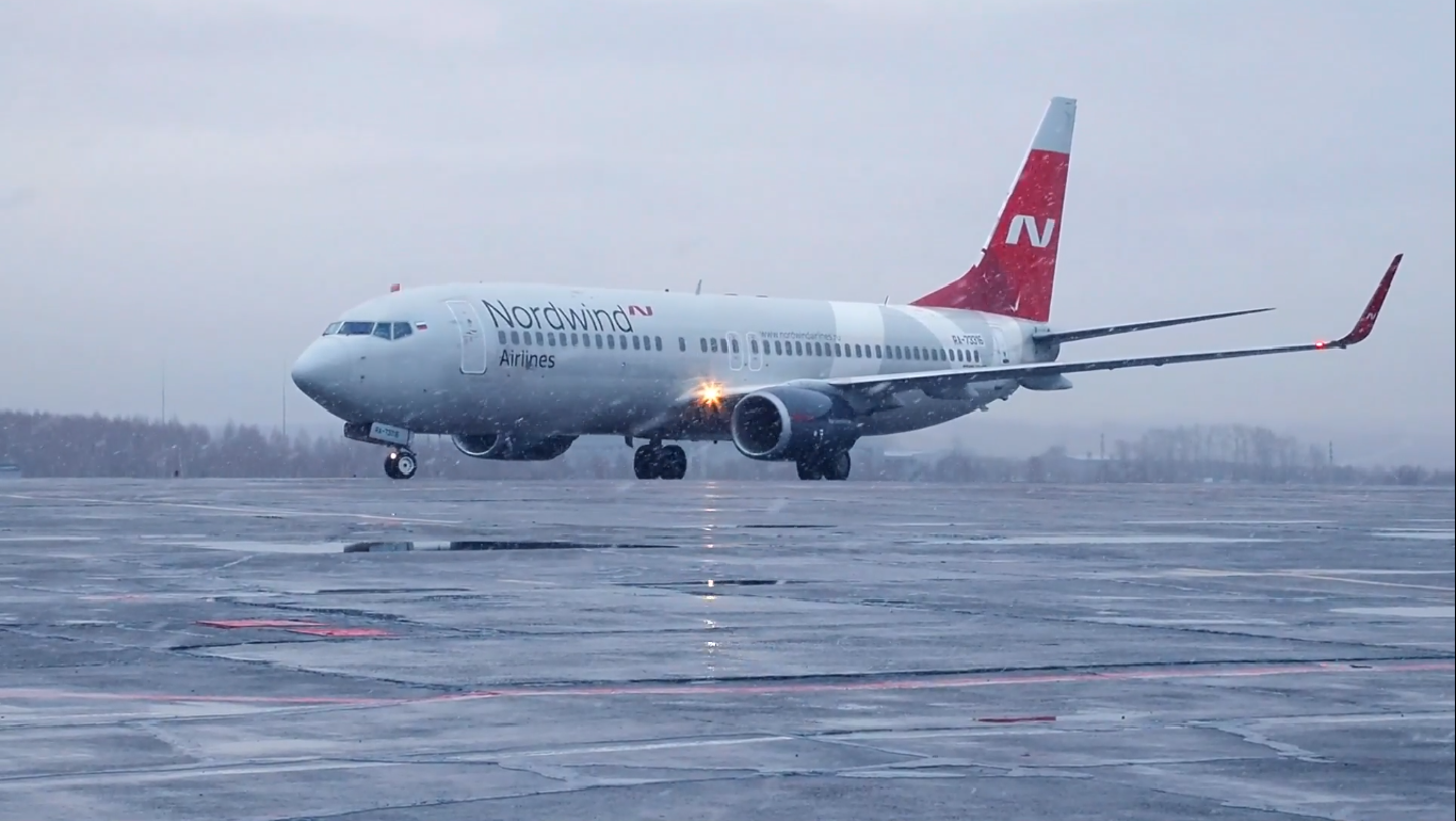 Киров адлер самолет прямой рейс. Boeing 737-800 Красноярск бизнес. Самолёт Аэрофлота Боинг зима Красноярск. Самолёт Аэрофлота Красноярск зимой. Кировские самолеты.