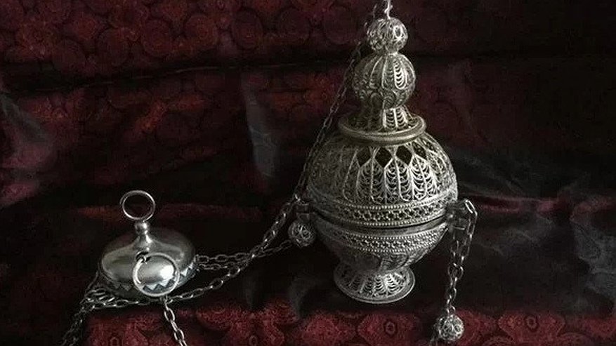 Главная картинка новости: В Кирове продают двухвековое церковное кадило почти за 600 тысяч рублей