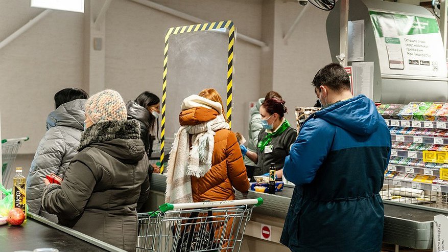 Главная картинка новости: За неделю для кировчан подешевели огурцы и картошка: что подорожало