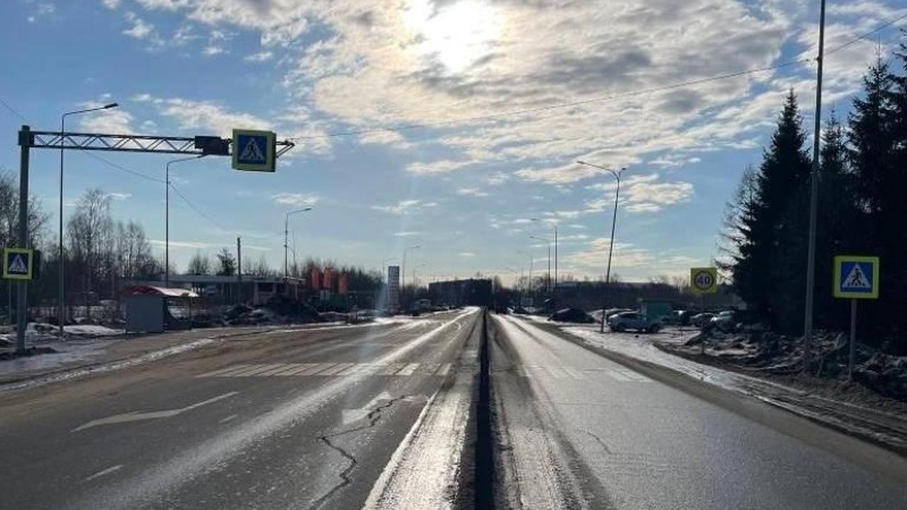 Главная картинка новости: Автомобилист бросил на дороге сбитого пешехода в Кировской области