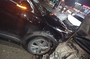 В центре Кирова столкнулись четыре машины