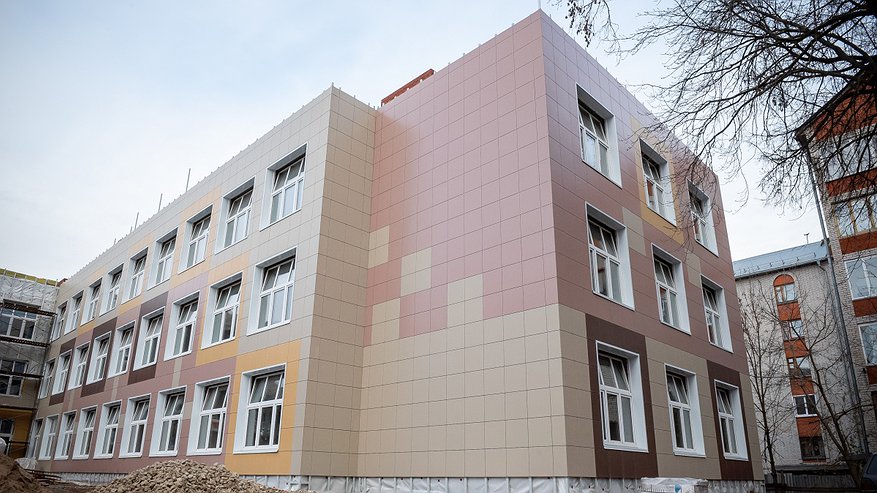 Кировские власти выделили больше 100 млн на завершение строительства школы на Пролетарской