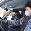 В Кировской области задержали водителя иномарки, которая врезалась в металлическое ограждение