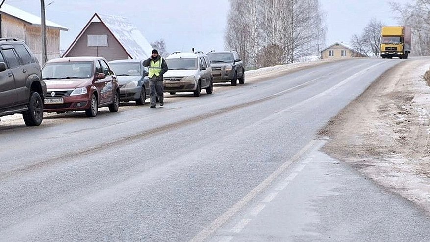 В Кировской области отремонтируют дорогу на границе с Марий Эл