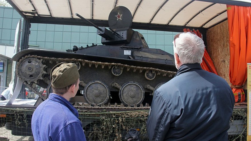 Главная картинка новости: В Киров приедет выставка с самоходной моделью танка «Т-60», который производили здесь в годы войны