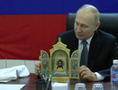 Путин подарил военным икону Вятского Спаса Нерукотворного