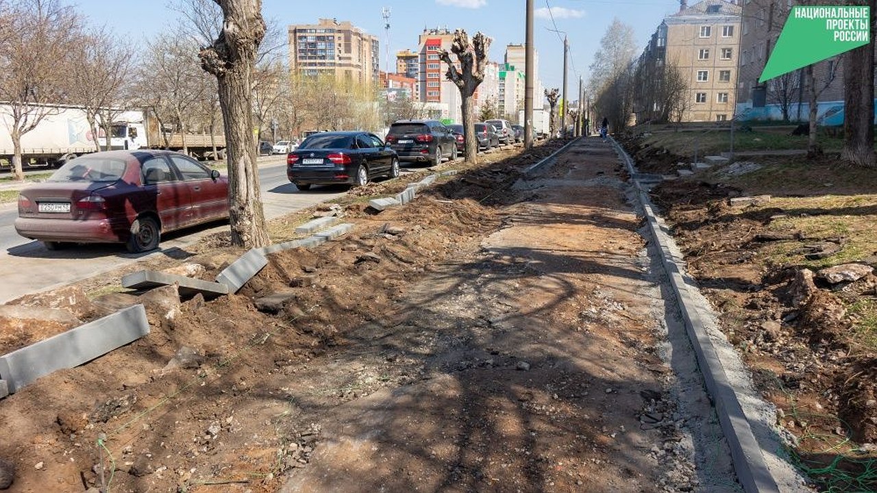 Главная картинка новости: Кольцова, Упита, Мира: в кировской мэрии назвали улицы, где отремонтируют тротуары