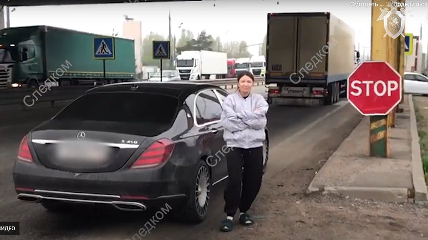 Обнародовано видео с задержания блогера Блиновской, которую подозревают в уклонении от налогов в особо крупном размере