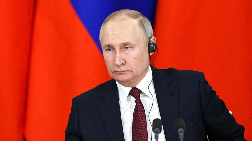 Путин подписал закон о пожизненном заключении за госизмену