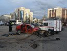 Водитель иномарки погиб в аварии на Комсомольской в Кирове: фоторепортаж
