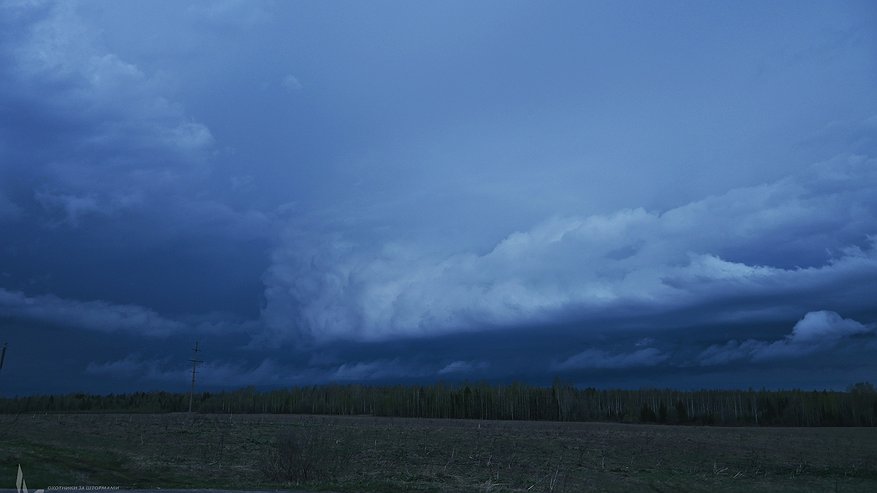 Метеорологи запечатлели торнадоопасные суперячейки в Кировской области