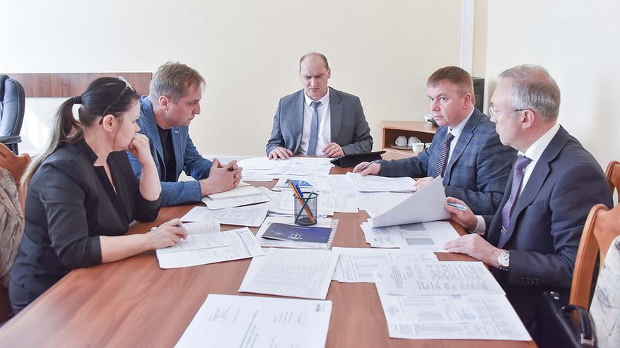 Решение вопроса задолженности теплоснабжающих организаций обсудили в Правительстве Кировской области
