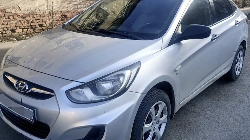 Volkswagen Amarok и Toyota Land Cruiser: судебные приставы распродают машины должников в Кировской области
