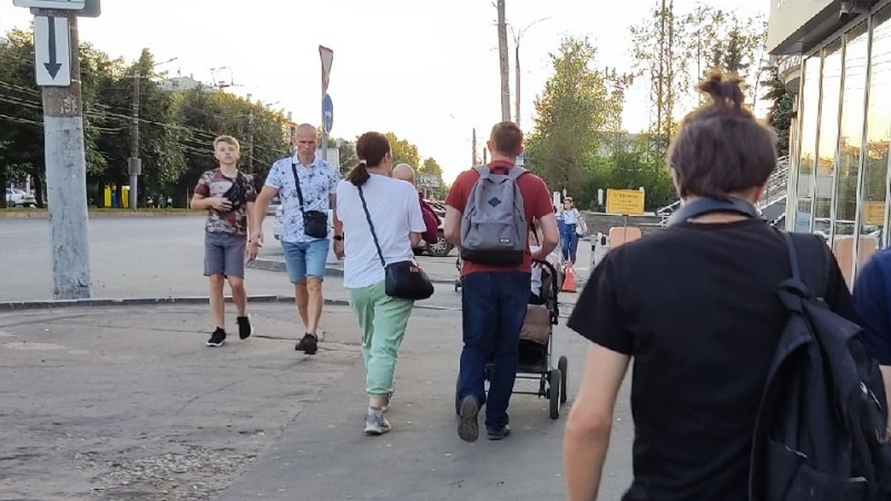 Главная картинка новости: Сколько стоит сменить имя в Кировской области