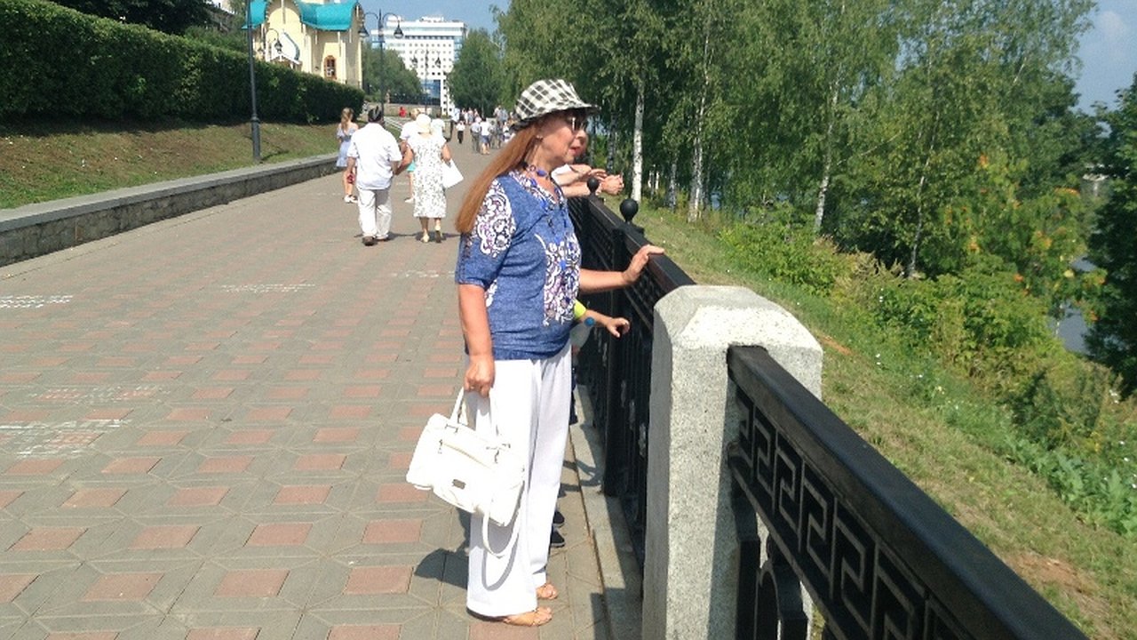 Главная картинка новости: Можно смело бежать за лотерейным билетом: кому из знаков зодиака июнь принесет удачу в деньгах