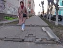 Почему в Кирове долго не живут тротуары из брусчатки: разбираемся со специалистами
