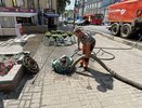 В выходные в Кирове затопило пешеходную Спасскую: рабочие устраняют последствия ливней