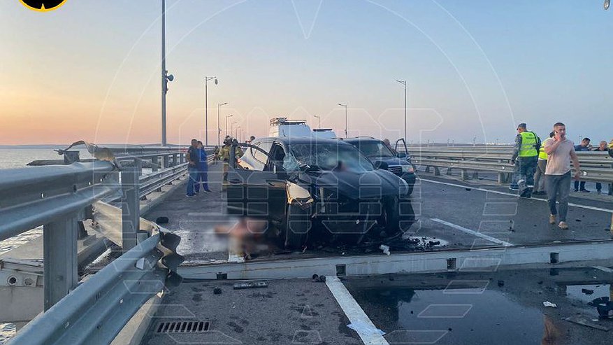На Крымском мосту погибли два взрослых и пострадал ребенок: что известно о происшествии