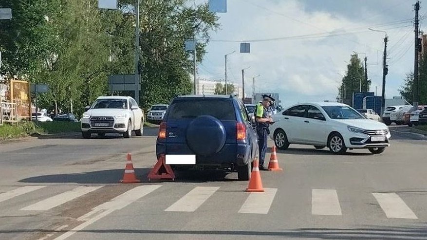 В ГИБДД  сообщили о двух сбитых пешеходах и одном велосипедисте в Кирове за 25 июля