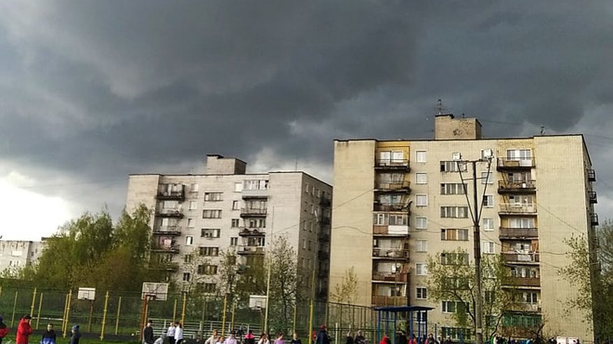 Грозы, ливни и град: новое метеопредупреждение от кировского МЧС