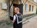 В заброшенном доме Кирова нашли мужчину с ножевым ранением в спину