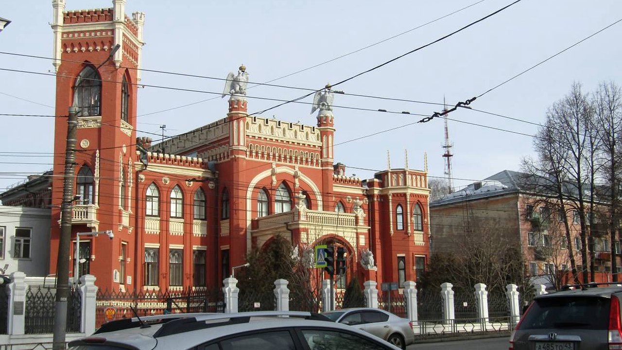 Главная картинка новости: Кировчанин с доступом к гостайне намеревался покинуть страну: мужчину остановили сотрудники УФСБ