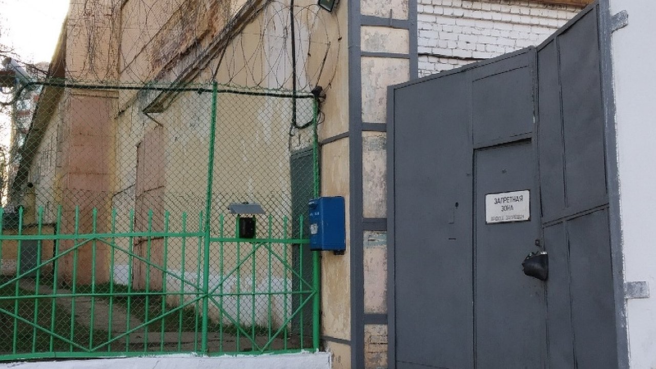 Главная картинка новости: В Кировской области осудили 39-летнего мужчину, который второй раз сделал ложное сообщение о бомбе