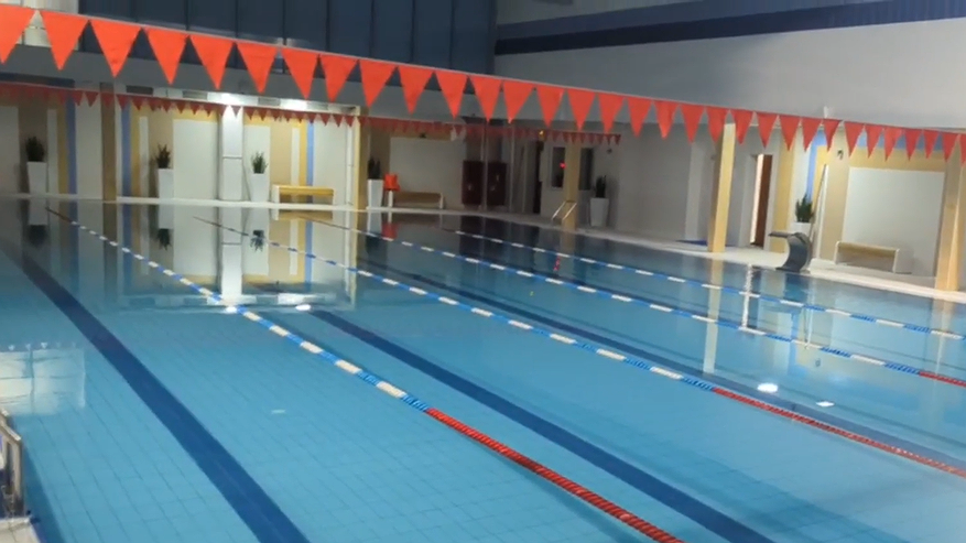 Главная картинка новости: "Воздержитесь от посещения": кировский бассейн, в котором утонула женщина, выпустил заявление