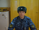 Жалеет, что спас не всех: кировский сотрудник УФСИН, который вытащил мужчину из горящей машины, рассказал о поступке