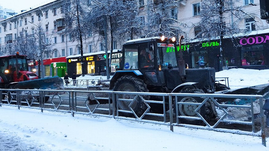 В Кирове в ближайшие дни будут вывозить снег: где нельзя оставлять машины