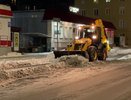 В Кирове рабочие не смогли очистить улицу Карла Либкнехта из-за оставленных вдоль дороги машин