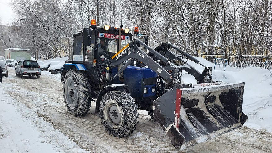 Все выходные в Кирове будут убирать снег: где нельзя оставлять машины