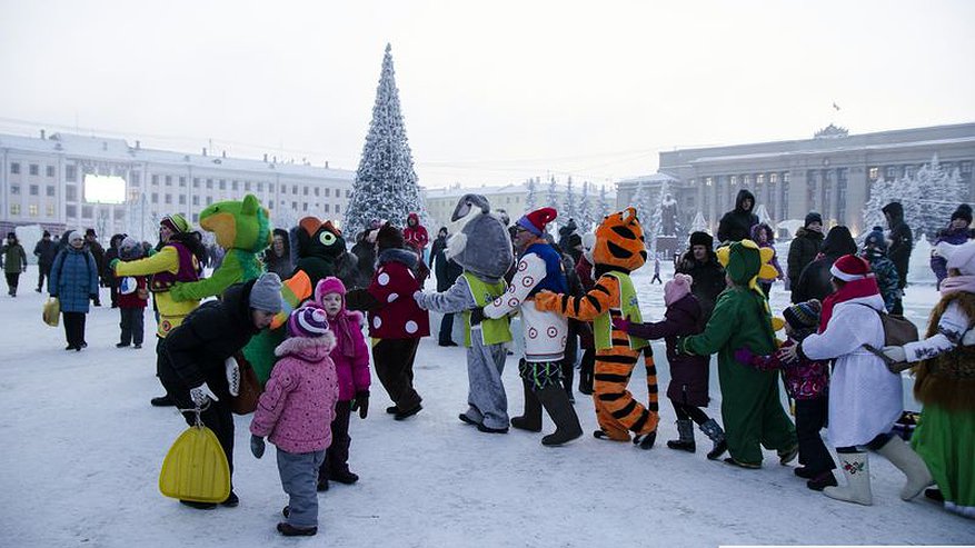 Новое заявление по новогодним праздникам: в январе россияне будут работать дольше