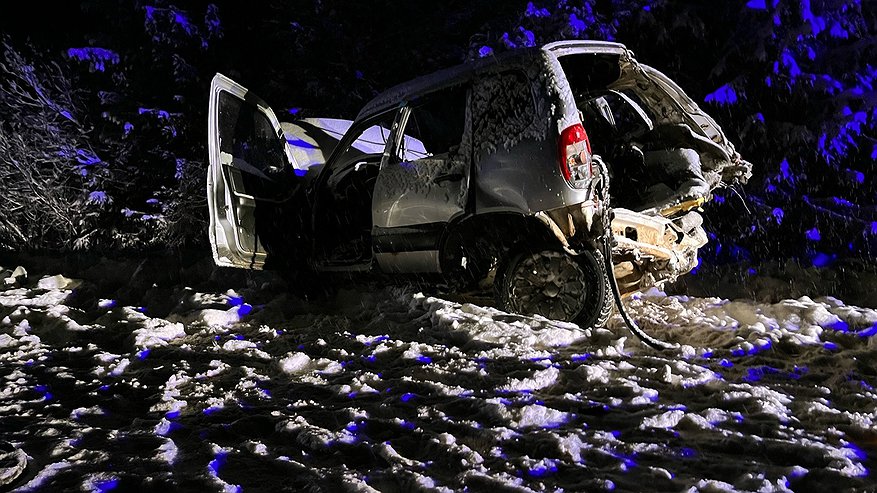 Главная картинка новости: Страшная авария с КамАЗом в Кирово-Чепецком районе: погибли два человека