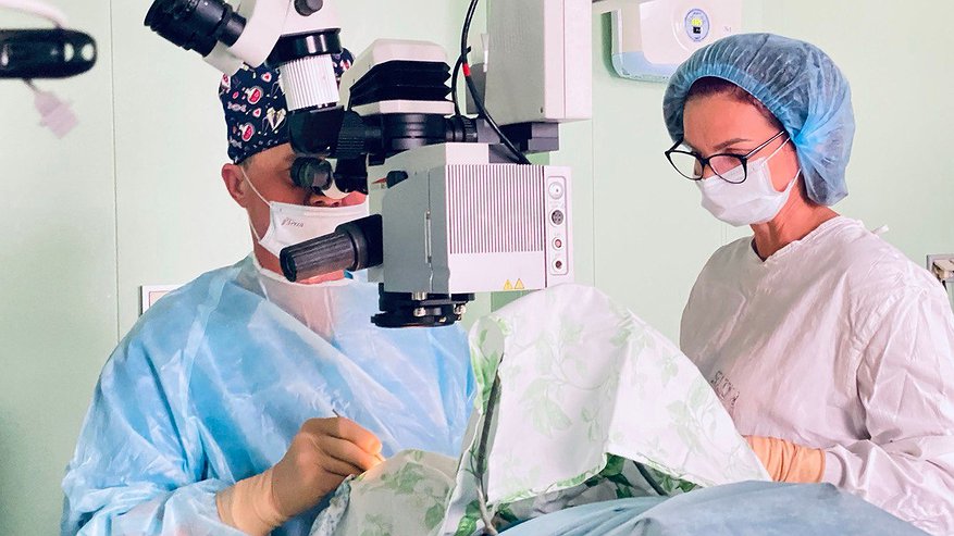 "Туман перед глазами, повысилось давление": кировские врачи помогли пенсионеру восстановить зрение