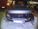 На Филейке "Нива" врезалась в "Ленд Крузер Прадо": пострадали два человека