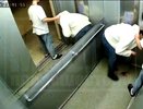Кировчанин поссорился с девушкой и разбил ей нос в лифте на Потребкооперации