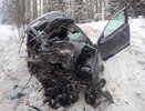 В Юрьянском районе столкнулись легковушка и грузовик: один человек погиб