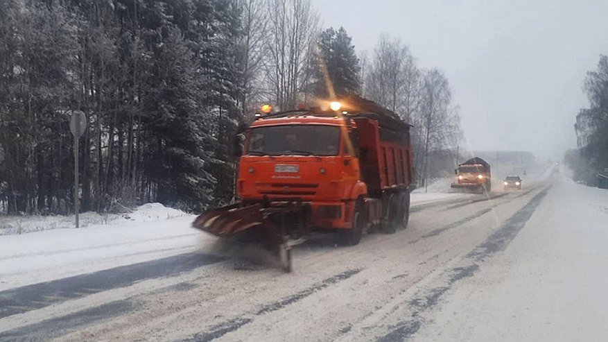 В Кировской области ограничат движение транспорта из-за снегопада