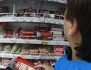Опасно для жизни: при проверке колбасы в магазинах эксперты нашли следы антибиотиков и красителей