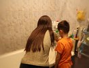 В аварийном доме Кирова женщина больше месяца не может помыть сына-инвалида