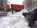 Глава администрации Кирова потребовал быстрее убирать снег, чтобы пешеходы не пробивали себе путь