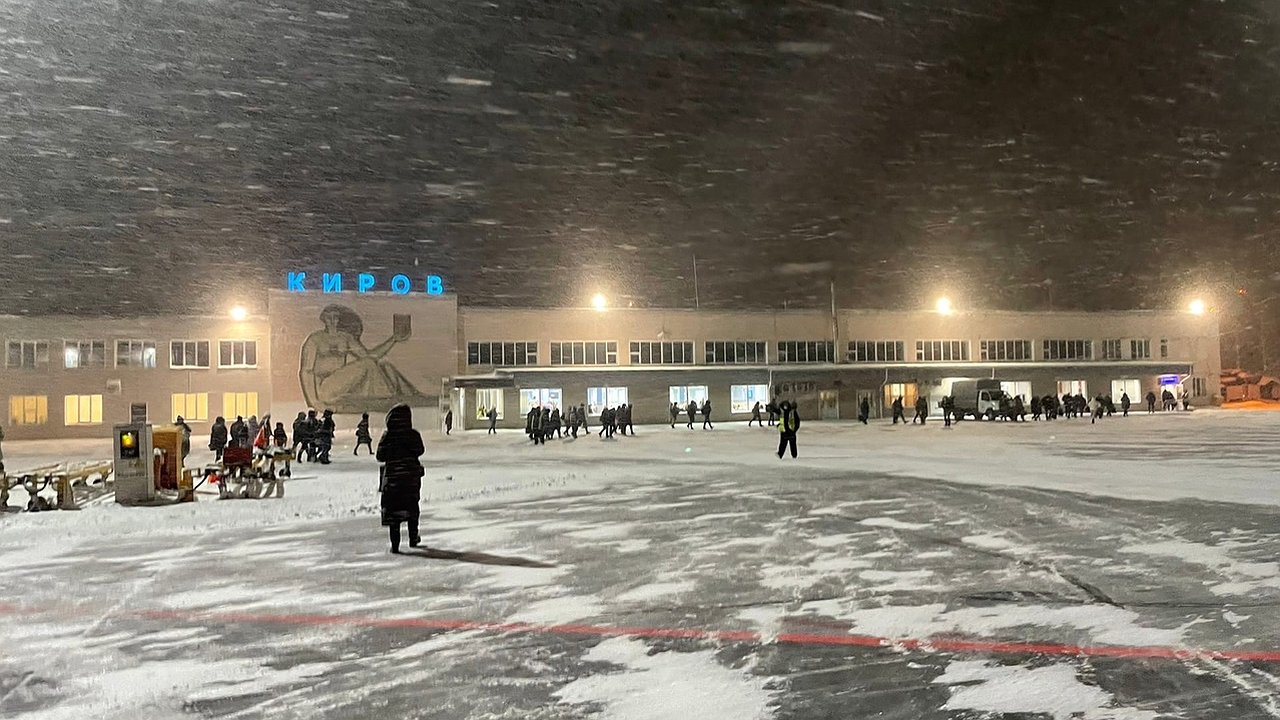 Главная картинка новости: Кировчане смогут летать в Минеральные Воды с мая 2024 года